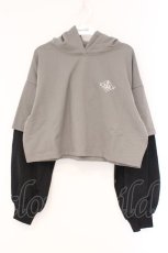 画像1: NieR Clothing / 装飾付きBI-COLOR FAKE LAYERED SHORT PARKA パーカー  カーキグリーン系×ブラック O-26-03-10-083-PU-TO-IG-OS (1)