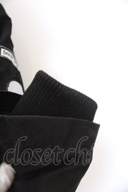 画像2: GLAD NEWS / ファーフードミリタリーパッチブルゾンジャケット F ブラック O-26-03-11-062-GL-CO-YM-OS