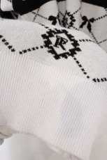 画像2: TRAVAS TOKYO / ロゴ総柄ジャガードニットプルオーバー F ホワイト O-26-03-11-067-PU-TO-YM-OS (2)