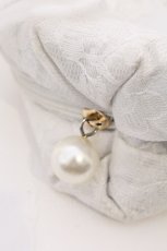 画像3: Maison de FLEUR / パールレースオーガンジーリボンマンゴーポーチ  シロ O-26-03-11-013-LO-ZA-IG-ZT649 (3)