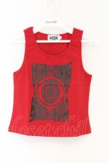 画像1: NieR Clothing / プリントタンクトップ  レッド×ブラック O-26-03-12-1037-PU-TO-IG-ZT007 (1)