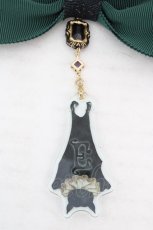 画像4: Enchantlic Enchantilly / コウモリ公爵リボンバレッタ  グリーン O-26-03-12-030-LO-AC-OW-ZT649-F003 (4)