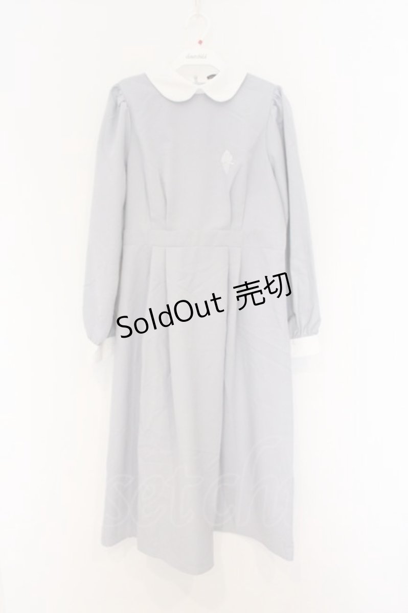 画像1: NieR Clothing / 配色襟付きパワーショルダーワンピース F ブルーグレー×ホワイト O-26-03-13-039-PU-OP-OW-ZT551 (1)