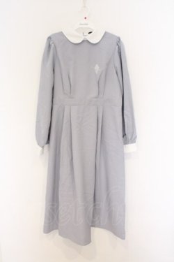 画像1: NieR Clothing / 配色襟付きパワーショルダーワンピース F ブルーグレー×ホワイト O-26-03-13-039-PU-OP-OW-OS