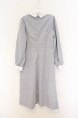 画像3: NieR Clothing / 配色襟付きパワーショルダーワンピース F ブルーグレー×ホワイト O-26-03-13-039-PU-OP-OW-ZT551 (3)