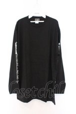 画像1: NieR Clothing / プリントカットソー XL ブラック×袖プリント O-26-03-13-040-PU-TO-OW-OS (1)