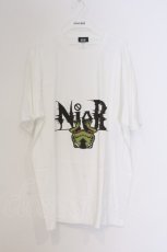 画像1: NieR Clothing / プリントTシャツ XL ホワイト×ブル君 O-26-03-13-043-PU-TS-OW-OS (1)