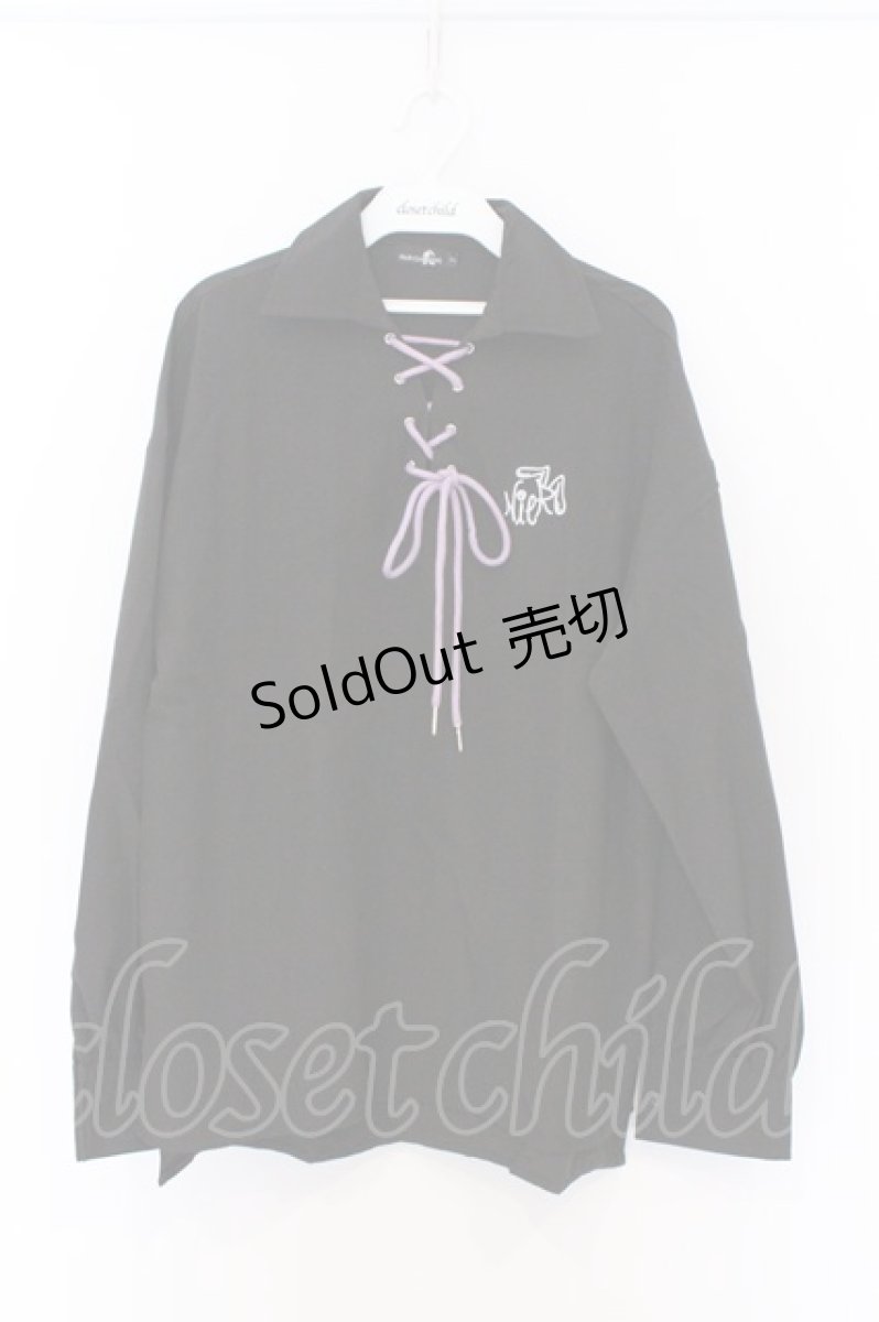 画像1: NieR Clothing / 刺繍入りレースアップシャツ F ブラック×パープル O-26-03-13-046-PU-BL-OW-OS (1)