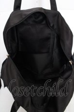 画像2: Maison de FLEUR / サテンキャリーオンバッグ  クロ O-26-03-13-1035-LO-BG-OW-ZT500 (2)