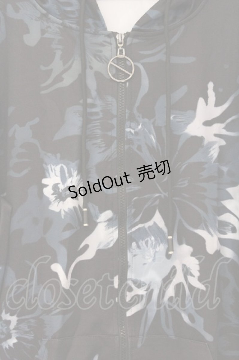 画像2: NieR Clothing / 転写ZIPパーカー F ブラック花柄 O-26-03-13-027-PU-TO-OW-ZT0315L (2)