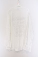 画像3: NieR Clothing / 総柄転写カットソー XL ホワイト 英字ロゴレッド O-26-03-14-1005-PU-TO-IG-OS (3)