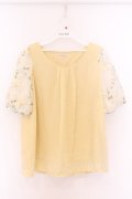 axes femme / 袖チュール刺繍トップス M イエロー O-26-03-14-1083-AX-TO-IG-OS