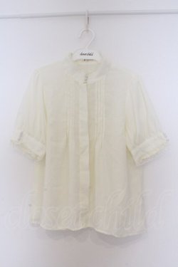 画像1: axes femme / ブローチ付スタンドカラーブラウス【ブローチ欠品】  オフシロ O-26-03-14-1085-AX-BL-IG-OS