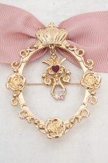 画像2: m petit by misako / AMクラウンビジューブローチ  ゴールド×ピンク O-26-03-14-069-LO-AC-OW-OS (2)