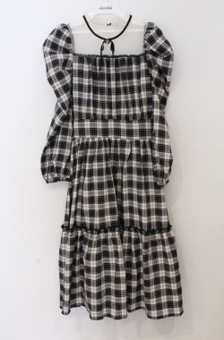 画像1: axes femme POETIQUE / チェックティアードロングワンピース  アイボリー×クロチェック O-26-03-16-058-AX-OP-IG-OS
