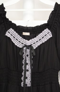 画像2: axes femme POETIQUE / オフショルティアード長袖ワンピース M クロ O-26-03-18-068-AX-OP-IG-OS