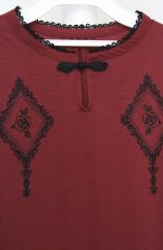 画像2: axes femme / チャイナ釦刺繍ワンピース F アカ O-26-03-18-070-AX-OP-IG-OS (2)