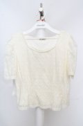 axes femme / ショート丈タック入レースプルオーバー  アイボリー O-26-03-18-009-AX-TO-IG-OS