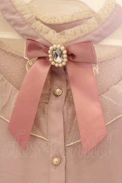 画像2: axes femme kawaii / ビジューリボンブローチ付ブラウス M ピンク O-26-03-23-037-AX-BL-IG-OS