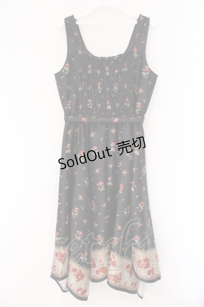 画像4: axes femme / Mulhouse Collection フラワーパネル柄イレヘムワンピース  クロ O-26-03-23-039-AX-OP-IG-OS (4)
