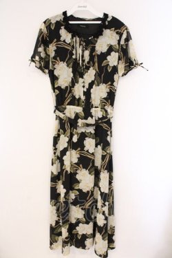 画像1: INGEBORG / カメリア総柄シフォン半袖ワンピース  クロ O-26-03-23-046-LO-OP-OW-OS