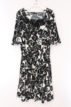 画像1: INGEBORG / 花柄カットワンピース 11 シロ×クロ O-26-03-23-048-LO-OP-OW-OS