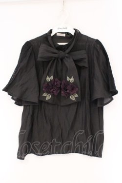 画像1: axes femme / 紫陽花装飾リボンブラウスプルオーバー F クロ O-26-03-24-041-AX-TO-OW-OS