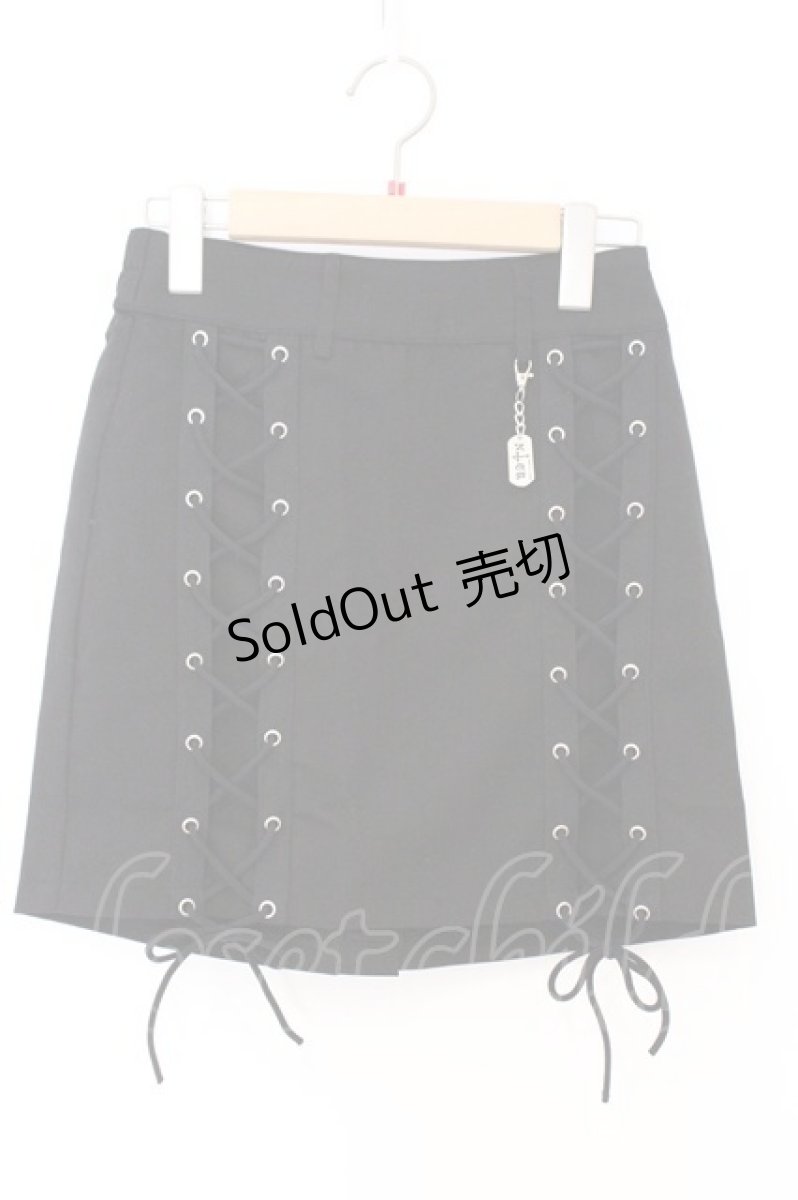 画像1: NieR Clothing / DOUBLE BELT BRAID BLACK SKIRT【ロゴチャーム付き】 スカート  ブラック O-26-03-27-022-PU-SK-IG-ZT037 (1)