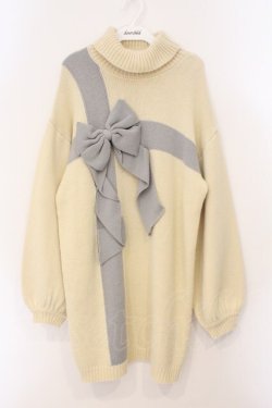 画像1: merry jenny / プレゼントリボンタートルニットワンピース  アイボリー×サックス O-26-03-31-1036-LO-OP-IG-OS