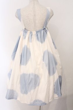 画像4: TaTaTa Lolita / モコモコ牛柄ジャンパースカート  サックス系 O-26-03-31-1052-LO-OP-OW-OS