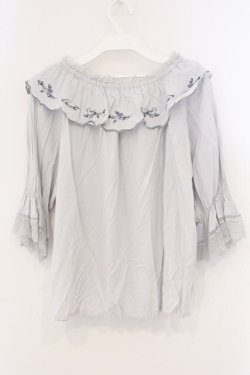 画像3: an another angelus / ローズ刺繍オフショルブラウス  グレー O-26-04-04-005-CA-BL-IG-OS