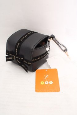 画像1: Fi.n.t / プレゼントボックスポーチ  クロ O-26-04-04-1036-CA-ZA-IG-OS