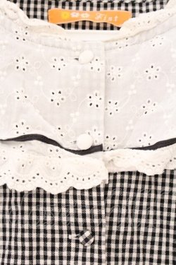 画像2: Fi.n.t / ライン使いコットンレースヨークブラウス  クロ×シロ O-26-04-06-125-CA-BL-IG-OS