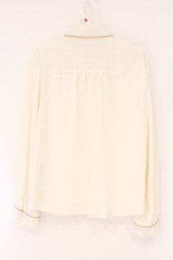 画像3: F i.n.t / 金縁ティーカップ衿ブラウス  アイボリー O-26-04-06-024-CA-BL-IG-OS