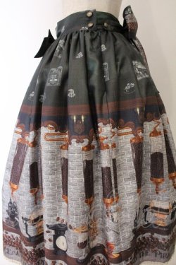 画像2: ALICE and the PIRATES / Fleeting moments〜月下の不思議な珈琲店〜柄スカート  グリーン O-26-04-07-063-PA-SK-OW-OS