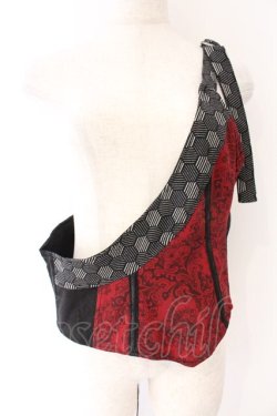 画像1: Qutie Frash / 2022年 プレミアム黒炎ワンショルコルセット  ブラック×レッド O-26-04-07-021-QU-SK-OW-OS