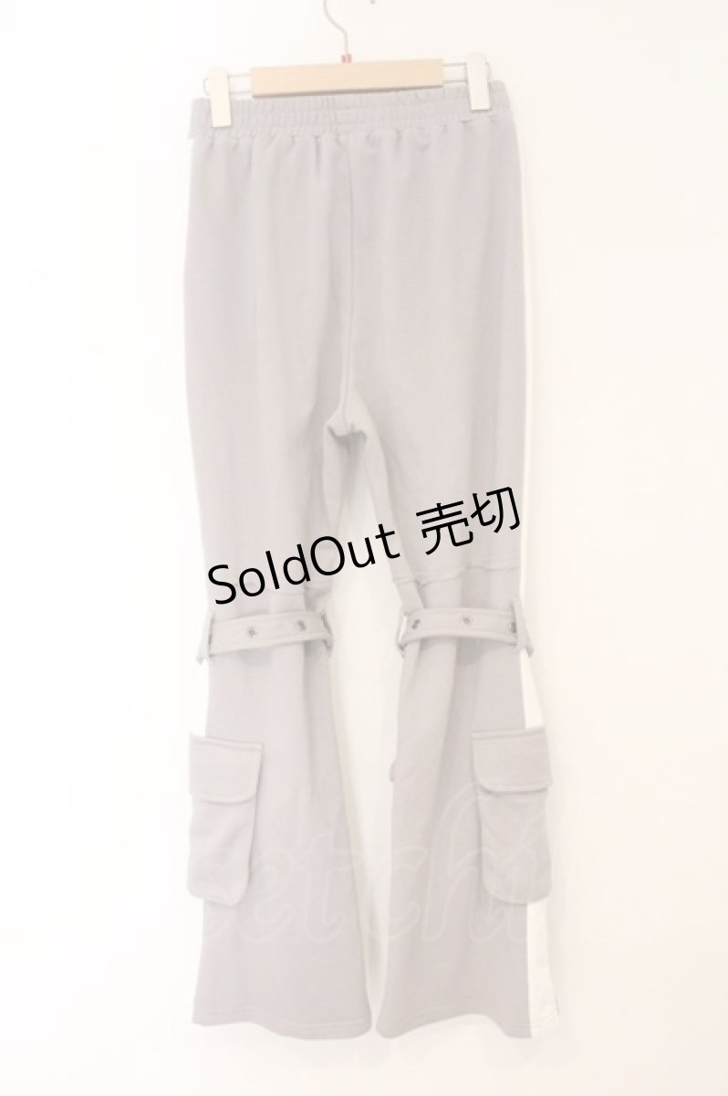 画像4: NieR Clothing / ボンテージベルト付きスウェットワイドパンツ F グレー O-26-04-09-065-PU-PA-YM-OS (4)