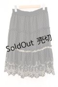 axes femme / 刺繍入りドットスカート  クロ O-26-04-09-071-AX-SK-IG-OS