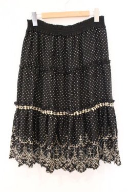 画像1: axes femme / 刺繍入りドットスカート  クロ O-26-04-09-071-AX-SK-IG-OS