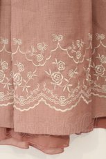 画像2: axes femme / スカラップ刺繍スカート  ピンクベージュ O-26-04-09-075-AX-SK-IG-ZT0414X (2)