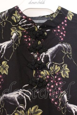 画像2: Drug Honey / 誘いの魔女と葡萄狩り柄チャイナ風チュニック  ブラック O-26-04-11-074-PU-TO-IG-OS