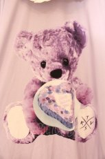画像2: TRAVAS TOKYO / ×SUMIRE SATO SPECIAL COLLABORATION 佐藤 すみれ/ケーキくまTシャツ  ラベンダー O-26-04-11-083-PU-TO-IG-OS (2)