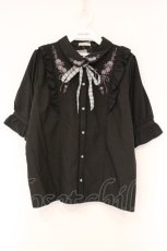 画像1: axes femme / リボン付ローズ刺繍ブラウス L クロ O-26-04-13-029-AX-TO-IG-OS (1)