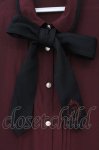 画像2: axes femme POETIQUE / 刺繍リボンタイ付ブラウス  ワイン×クロ O-26-04-13-032-AX-BL-IG-OS (2)