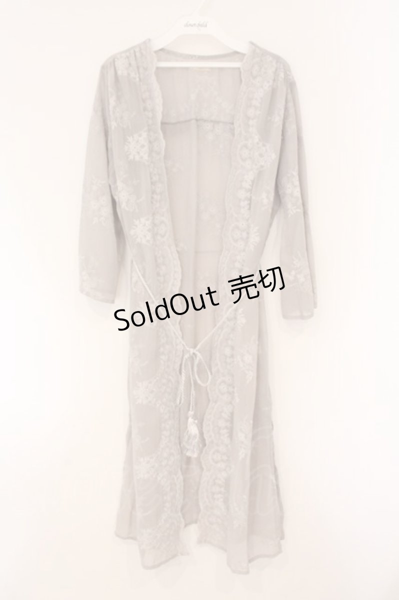 画像1: axes femme POETIQUE / タッセル紐付き刺繍ロングカーディガン  グレー O-26-04-13-049-AX-TO-IG-OS (1)
