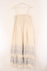 画像4: axes femme / 段々刺繍2WAYロングスカート  シロ×サックス O-26-04-13-056-AX-SK-IG-OS (4)