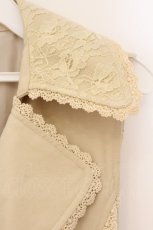 画像2: axes femme / レーストリミングプリーツトレンチコート M イエロー系 O-26-04-13-086-AX-CO-IG-OS (2)