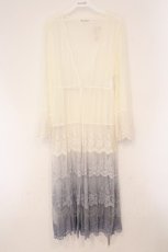 画像1: axes femme / グラデーションレースガウン  ブルー×オフシロ O-26-04-13-088-AX-TO-IG-OS (1)