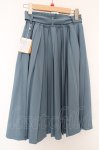 画像2: Fi.n.t / 太ベルト付きプリーツスカート F ブルー O-26-04-14-1007-CA-SK-OW-OS (2)