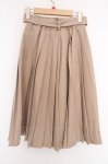 画像2: Fi.n.t / 太ベルト付きプリーツスカート F ライトベージュ O-26-04-14-1004-CA-SK-OW-OS (2)